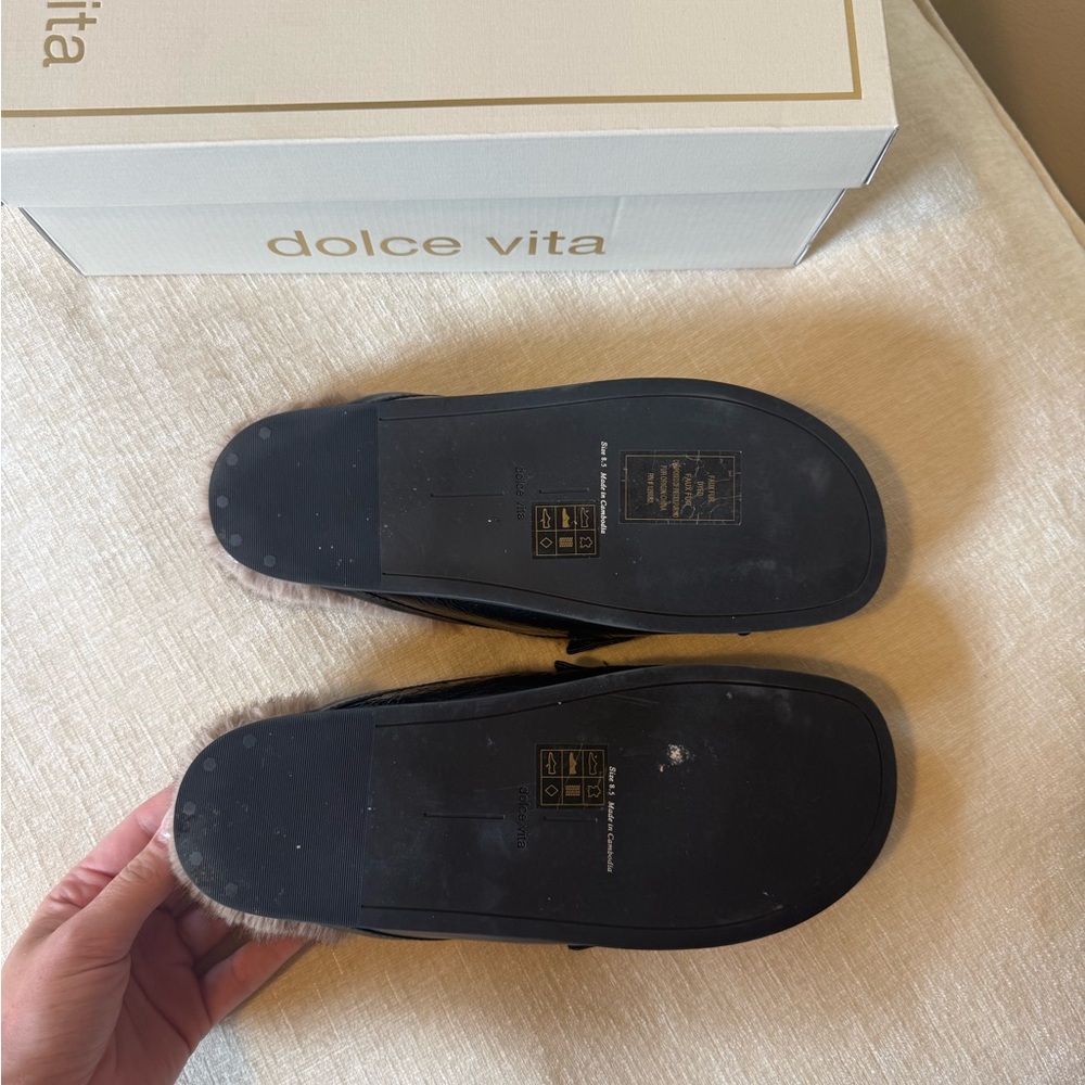Dolce Vita Jordero Black Patent Plush Mule Loafers - Picture 4 of 6